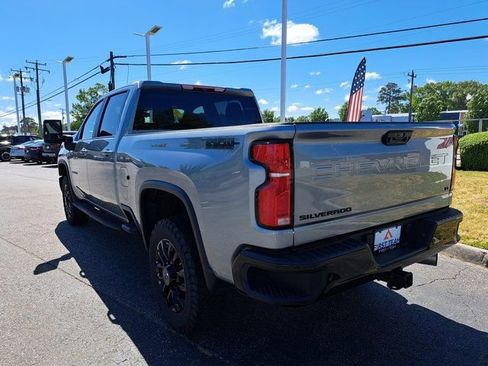 Used 2025 Chevrolet Silverado 2500 LT w/ Trail Boss Package AWD/4WD image 11