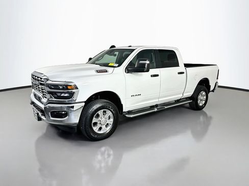 Used 2026 RAM 2500 Big Horn AWD/4WD image 3