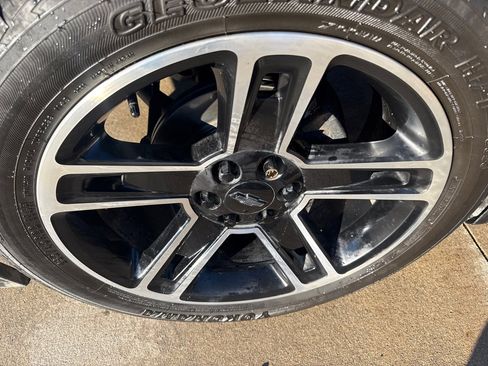 Used 2020 Chevrolet Tahoe LT w/ Luxury Package image 10