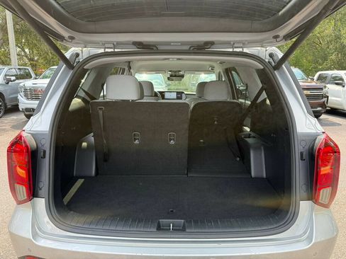 Used 2025 Hyundai Palisade SEL FWD image 9