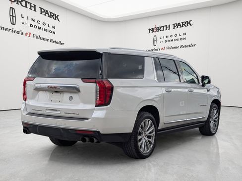 Used 2022 GMC Yukon XL Denali w/ Max Trailering Package AWD/4WD image 2