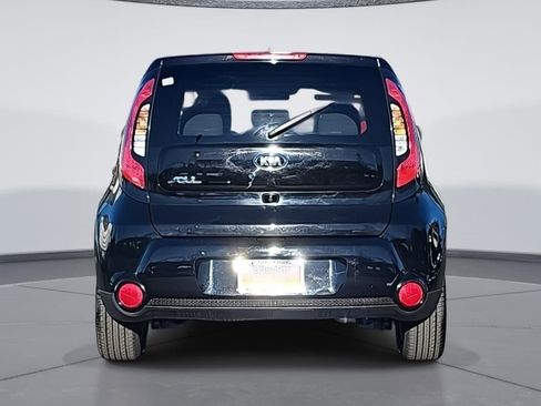 Used 2016 Kia Soul + image 4