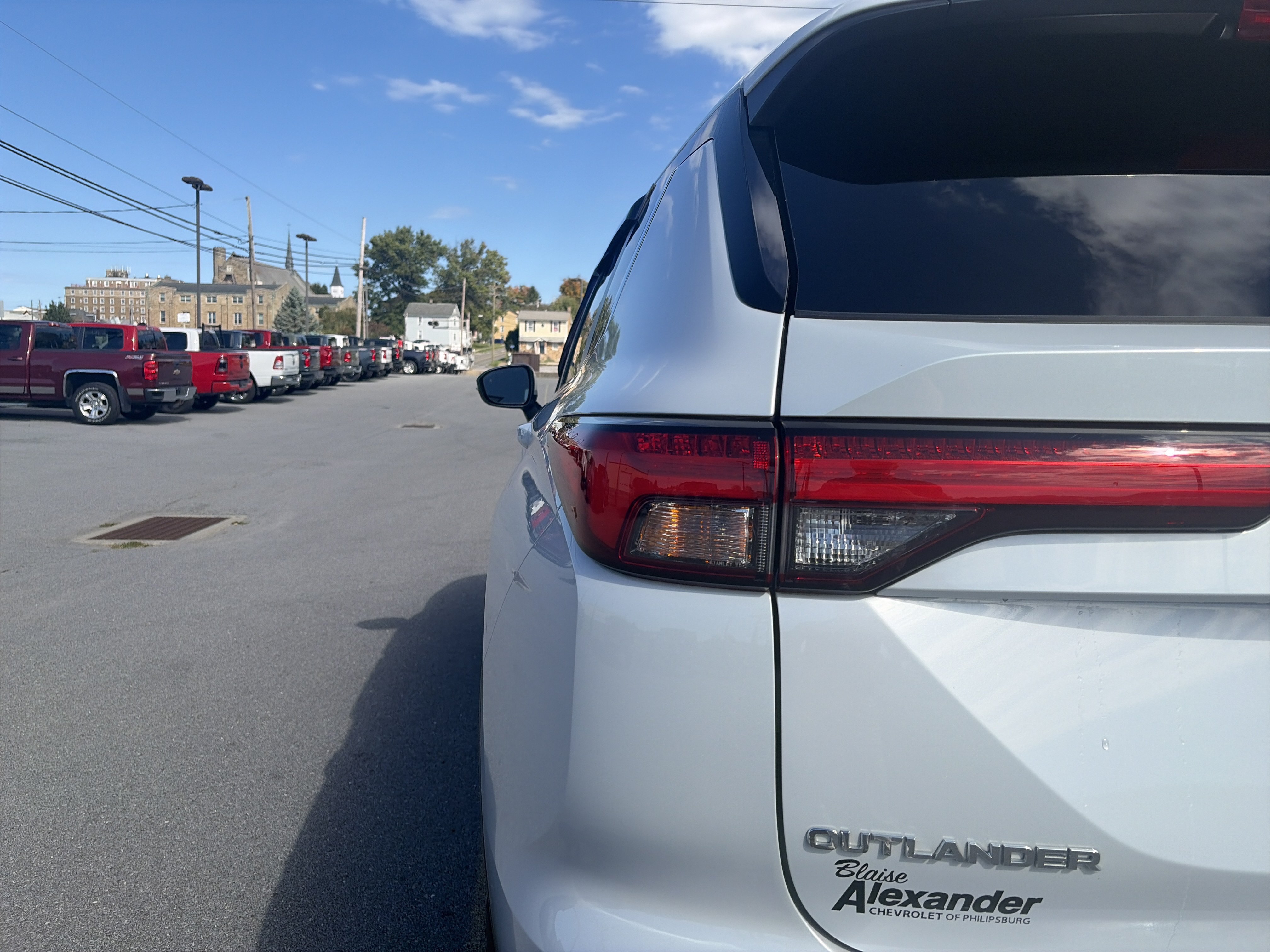 Used 2024 Mitsubishi Outlander SE AWD/4WD image 15