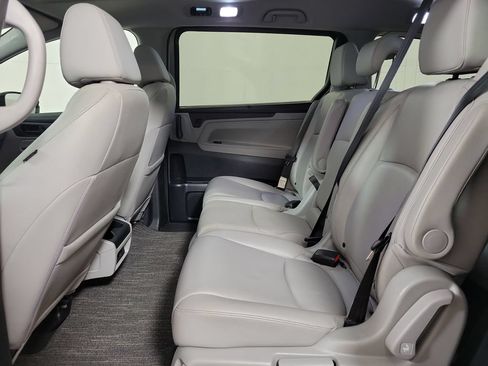 Used 2023 Honda Odyssey EX-L image 24