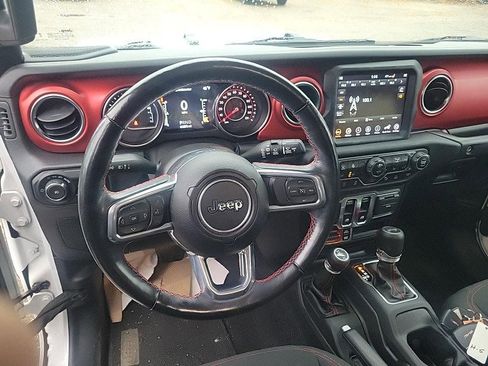 Used 2021 Jeep Wrangler Rubicon w/ Uconnect 4C Nav & Sound Group AWD/4WD image 4