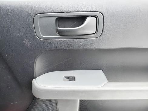 Used 2005 Honda Element EX image 16