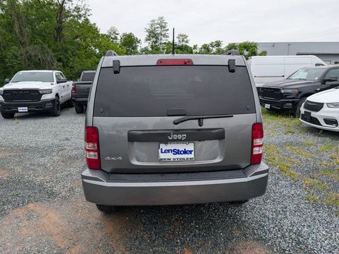 Used 2012 Jeep Liberty Sport w/ Popular Equipment Group AWD/4WD image 4