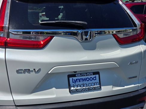 Used 2018 Honda CR-V Touring image 12