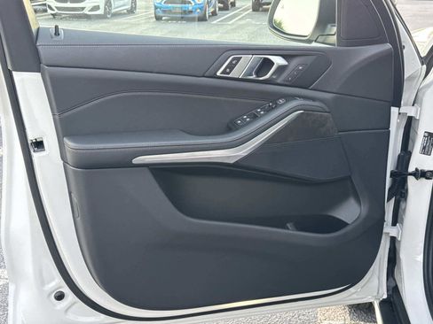 New 2026 BMW X5 xDrive40i w/ Parking Assistance Package image 19