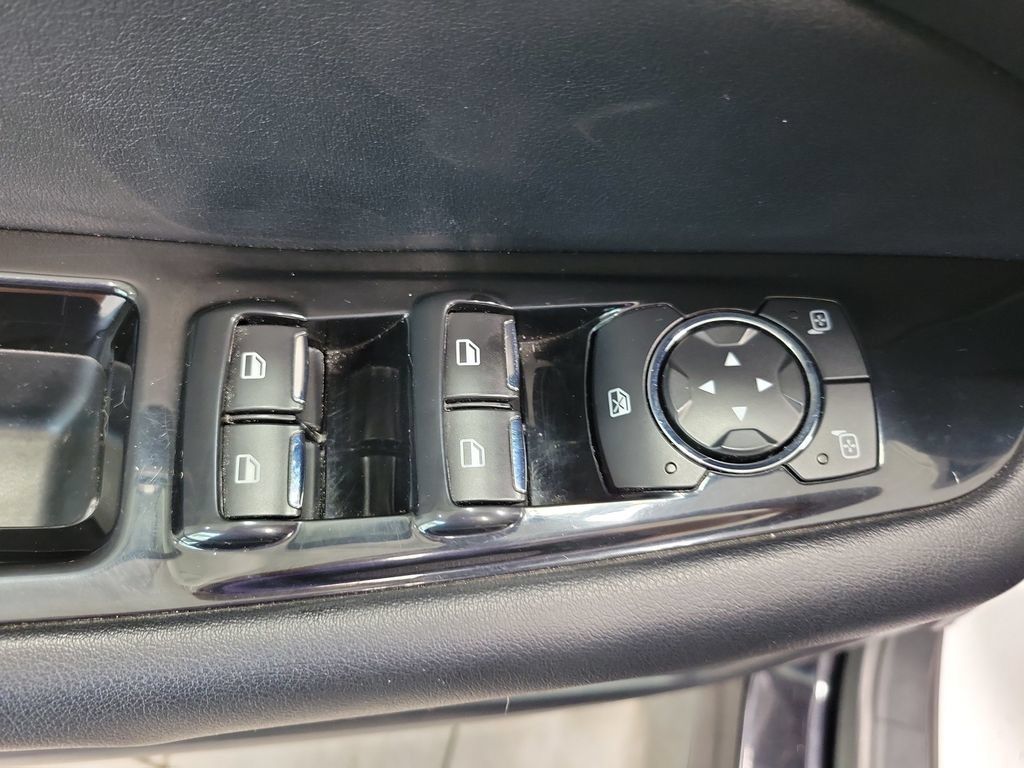 Used 2019 Ford Edge ST AWD/4WD image 39