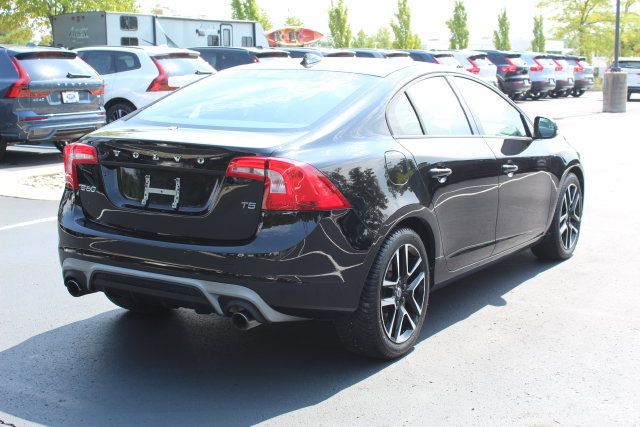 Used 2017 Volvo S60 T5 Dynamic FWD image 3