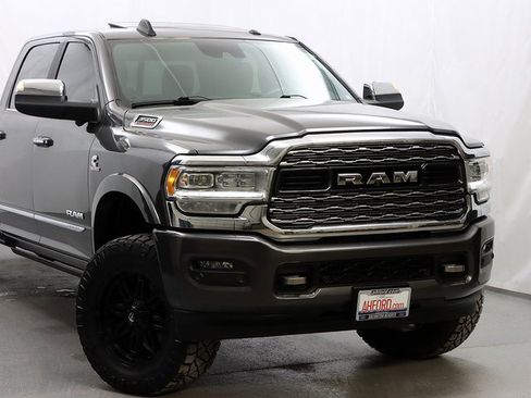 Used 2020 RAM 3500 Limited image 2