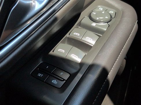 Used 2021 Chevrolet Tahoe Z71 AWD/4WD image 23