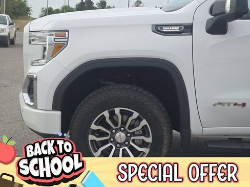 Used 2021 GMC Sierra 1500 AT4 w/ AT4 Value Package AWD/4WD image 8