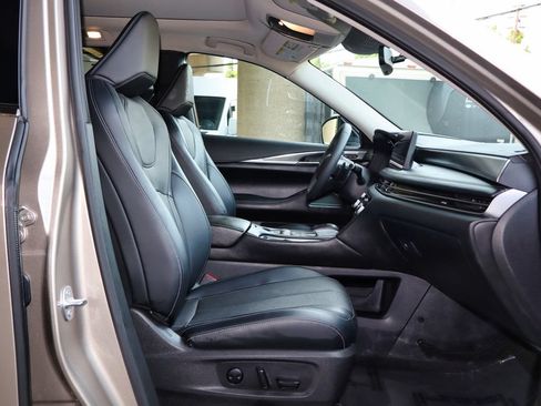 Used 2023 INFINITI QX60 Luxe w/ Cargo Package AWD/4WD image 17