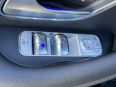 Certified 2025 Mercedes-Benz GLE 450 4MATIC image 15