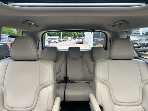 Used 2026 INFINITI QX80 Pure w/ Cargo Package AWD/4WD image 18