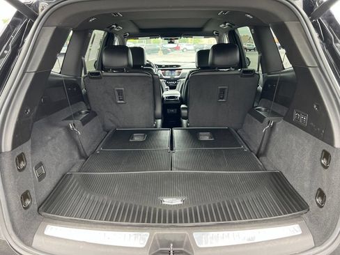 Used 2024 Cadillac XT6 Premium Luxury w/ Technology Package AWD/4WD image 31