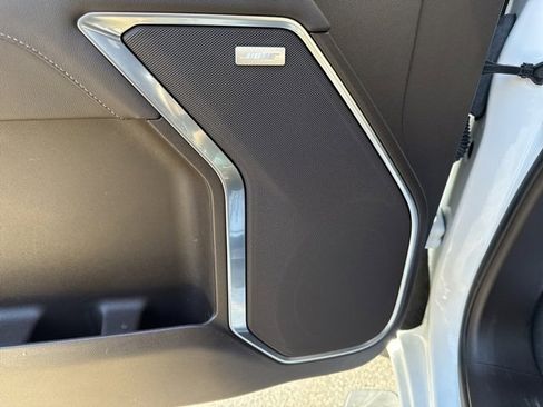 Used 2022 GMC Sierra 1500 SLT w/ SLT Convenience Package image 30