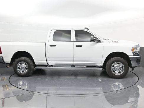 Used 2021 RAM 2500 Tradesman AWD/4WD image 9