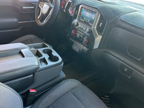 Used 2021 Chevrolet Silverado 1500 RST AWD/4WD image 17