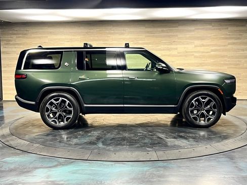Used 2025 Rivian R1S Adventure AWD/4WD image 23