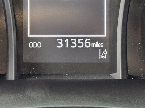 Used 2021 Toyota Camry LE image 24