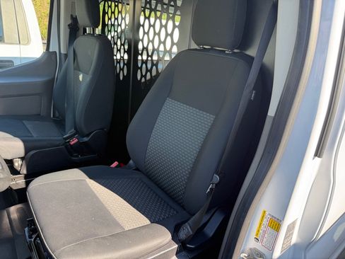 Used 2025 Ford Transit 250 Low Roof w/ Exterior Upgrade Package RWD image 3