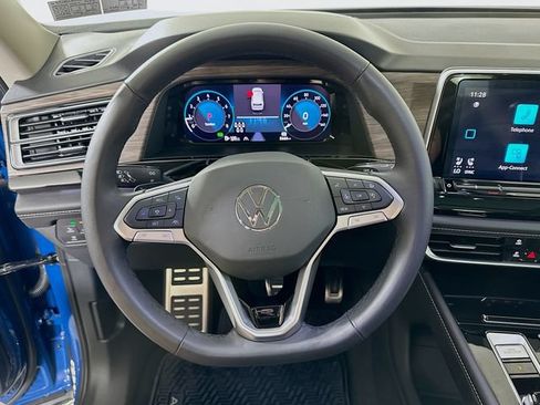 Used 2026 Volkswagen Atlas SEL Premium R-Line AWD/4WD image 12