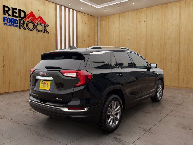 Used 2022 GMC Terrain SLT w/ Infotainment Package II AWD/4WD image 6