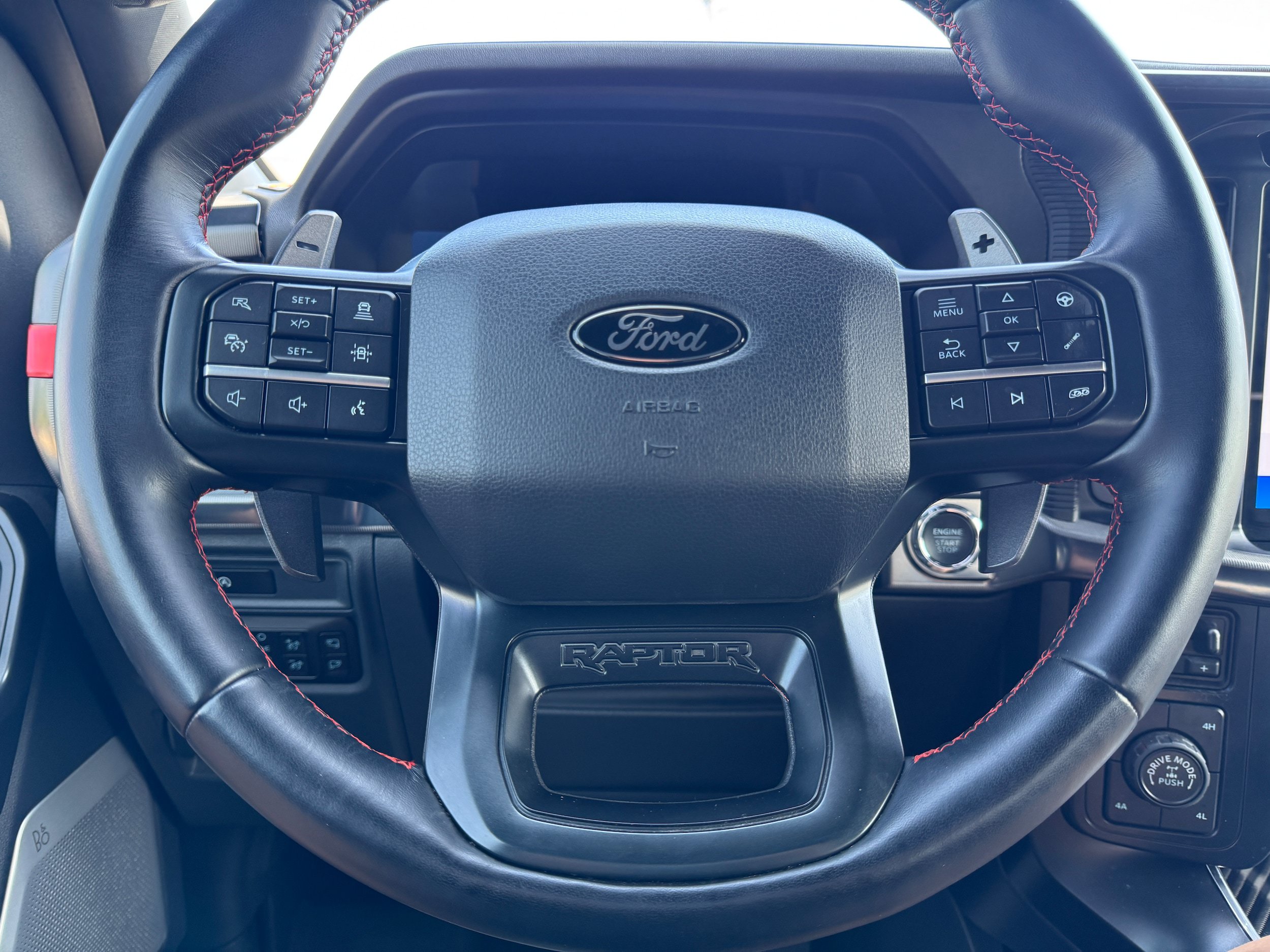 Used 2025 Ford F150 Raptor AWD/4WD image 19