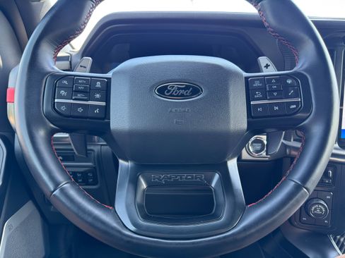 Used 2025 Ford F150 Raptor AWD/4WD image 19