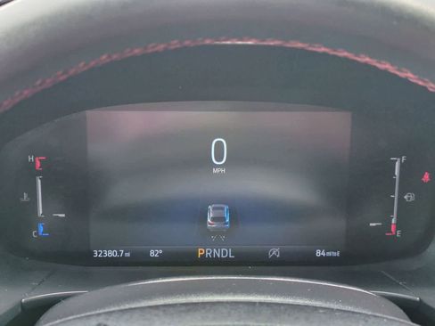 Used 2025 Ford Escape ST-Line FWD image 11