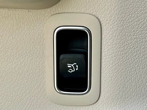 Certified 2022 Mercedes-Benz GLB 250 GLB 250 image 32