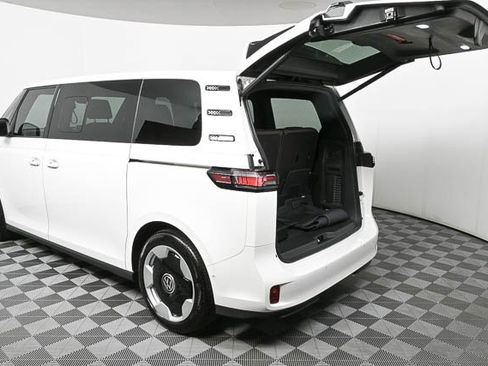 New 2025 Volkswagen ID. Buzz Pro S image 29