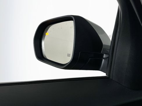 Used 2025 Chevrolet Equinox LT image 16