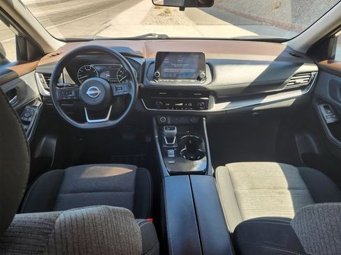 Used 2023 Nissan Rogue SV image 24