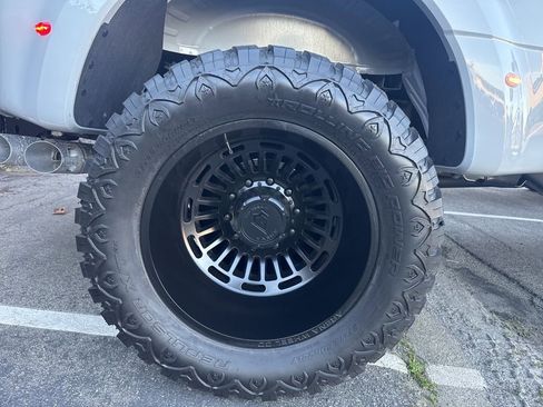 Used 2026 Ford F450 Lariat image 7