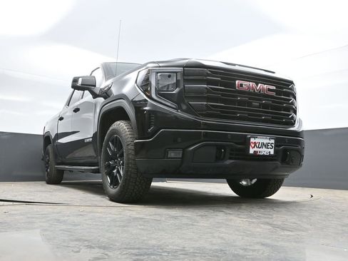 New 2026 GMC Sierra 1500 Elevation w/ Elevation Premium Package AWD/4WD image 30