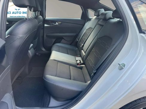 Used 2023 Kia Forte GT-Line w/ GT-Line Technology Package FWD image 22