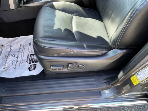 Certified 2022 Toyota 4Runner Limited AWD/4WD image 16