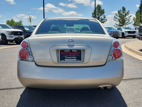 Used 2005 Nissan Altima 2.5 S w/ (S02) Side Airbags Pkg FWD image 5