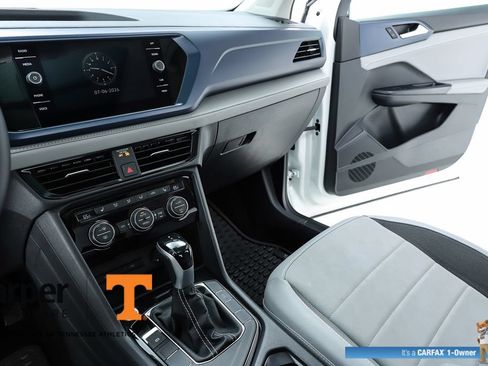 Used 2024 Volkswagen Taos SE FWD image 60