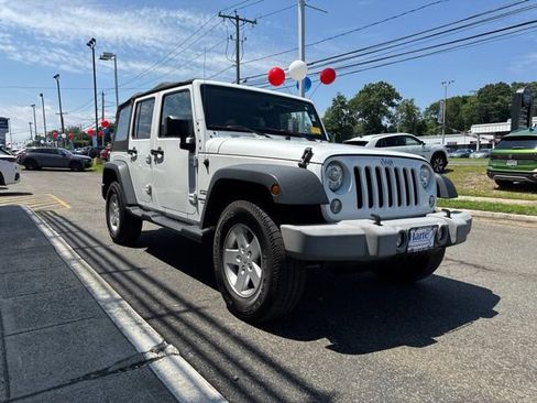 Used 2017 Jeep Wrangler Unlimited Sport w/ Quick Order Package 24S AWD/4WD image 5