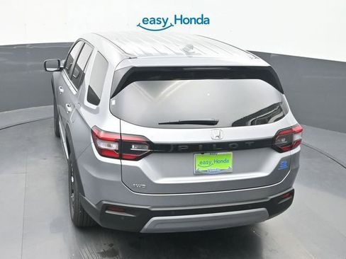 New 2025 Honda Pilot EX-L image 23