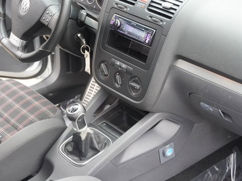 Used 2007 Volkswagen GTI 2.0T 2-Door image 30