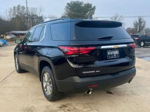 Used 2022 Chevrolet Traverse LT image 6