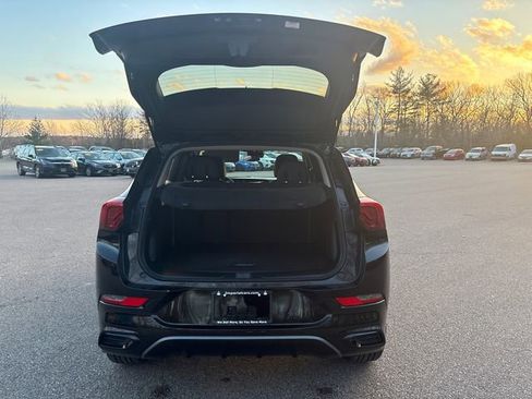 Used 2024 Buick Encore GX Sport Touring image 13