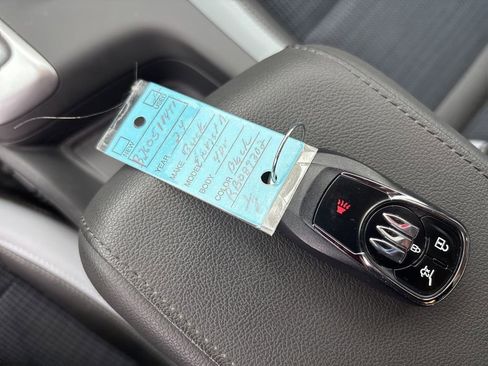 Used 2024 Buick Envista Preferred w/ Convenience II Package FWD image 32