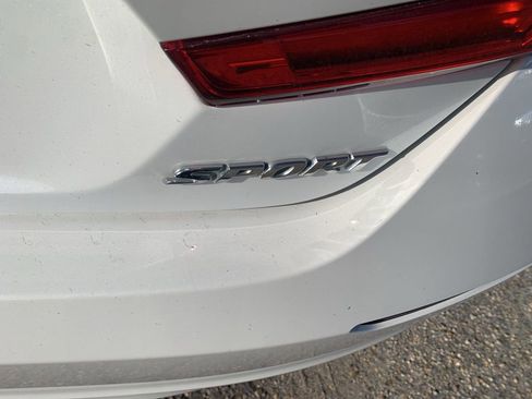 Used 2022 Honda Accord Sport image 7